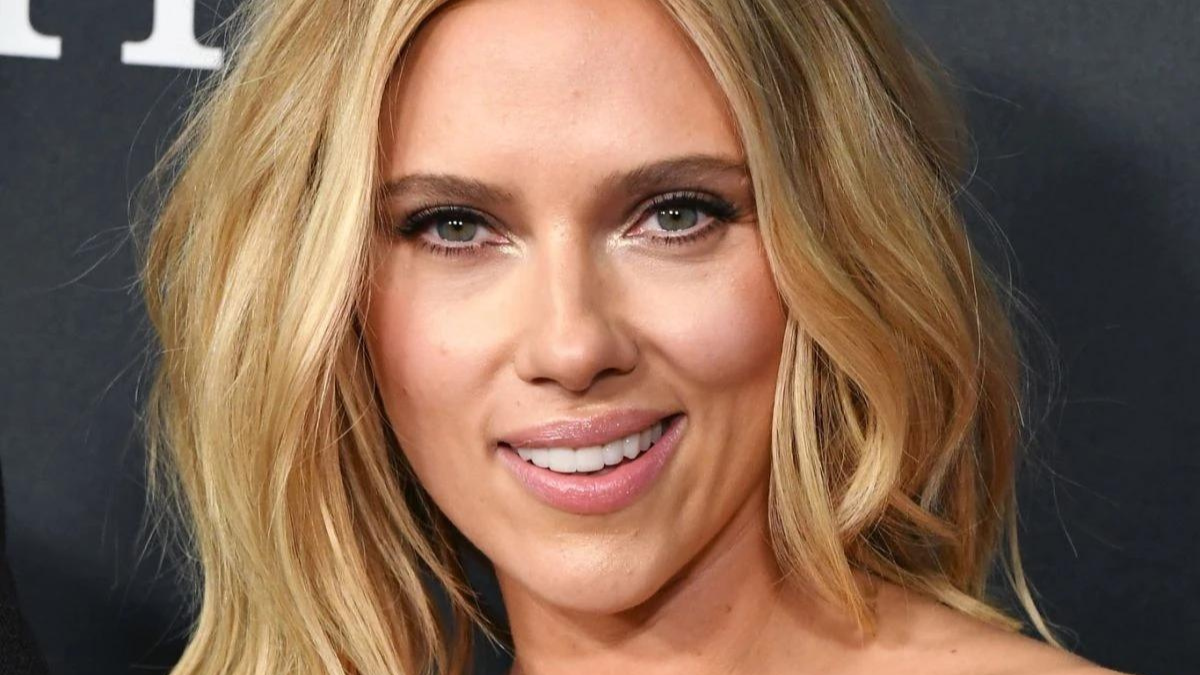 La bella actriz luce igual que hace 20 años.