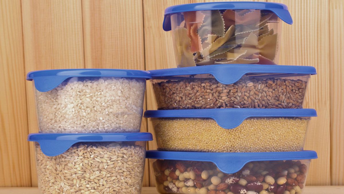 Los recipientes plásticos son muy útiles para quienes viven solos, quienes trabajan todo el día o tienen hijos, ayudando a que la cocina sea algo más práctico Los recipientes plásticos son muy útiles para quienes viven solos, quienes trabajan todo el día o tienen hijos, ayudando a que la cocina sea algo más práctico