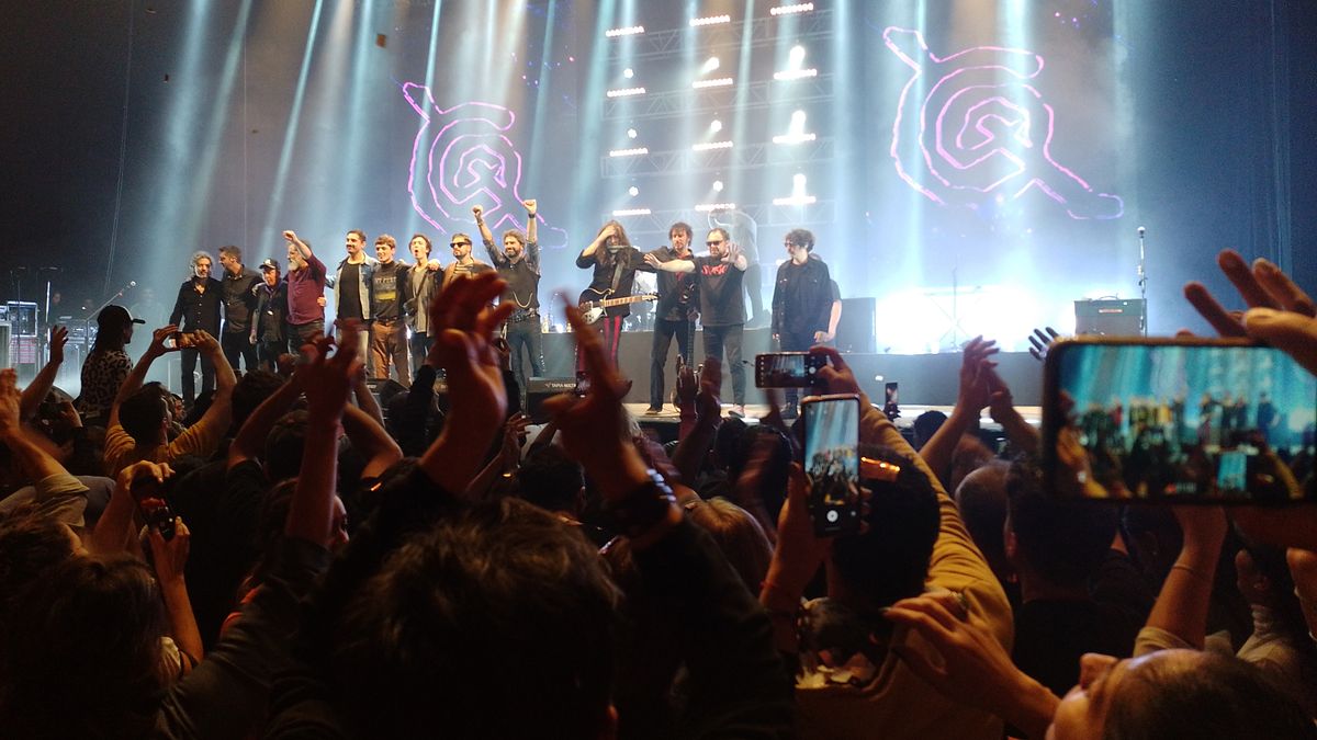 Final del show. Caballeros, Gauchito Club, Alejo y Valentín.