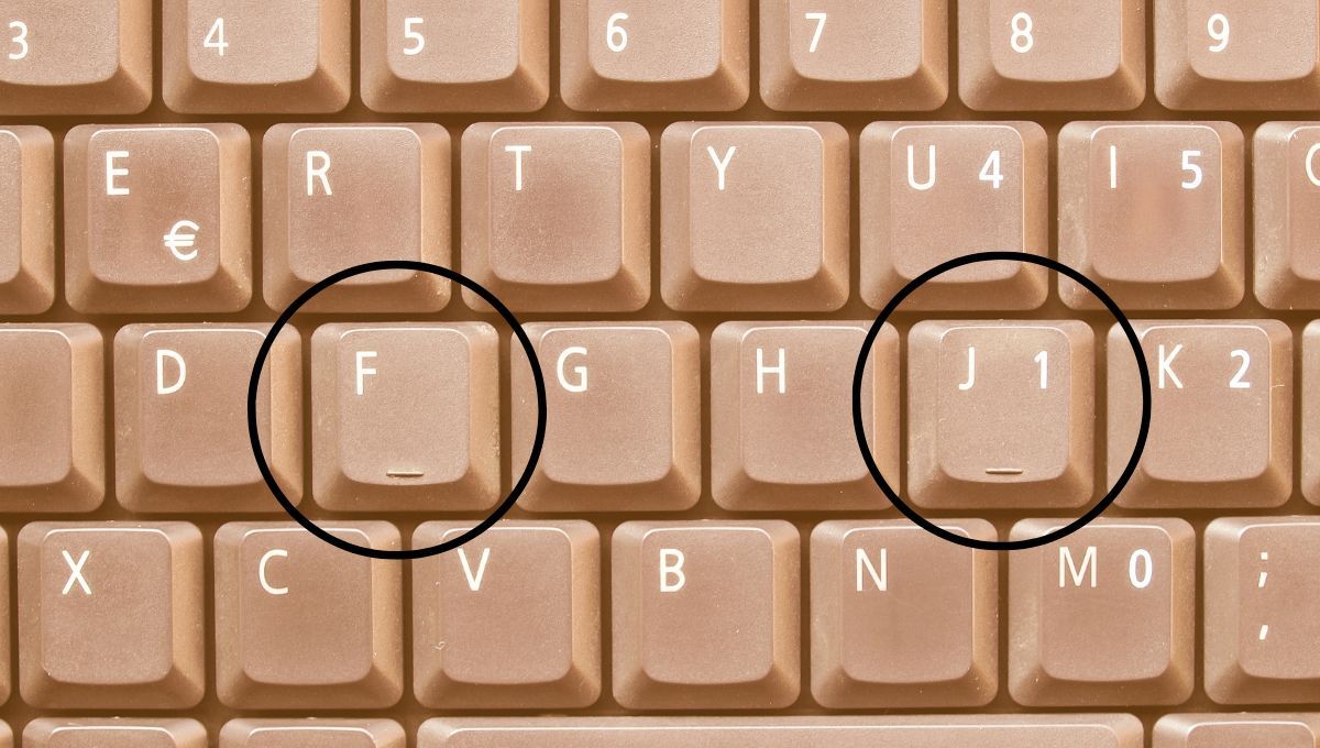 La función que pocos conocen: ¿Para qué sirven las rayitas en las teclas F y J del teclado de computadora?