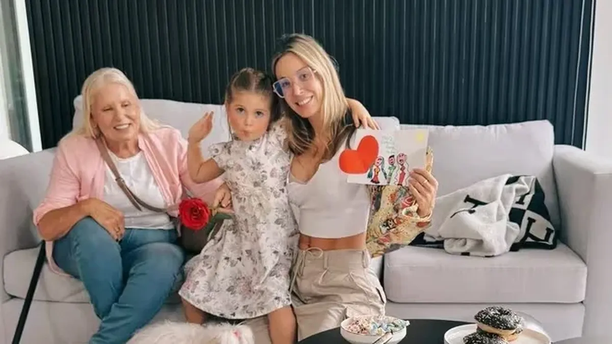 Allanaron la casa de la madre de Jesica Cirio: el celular que comprometería a la modelo