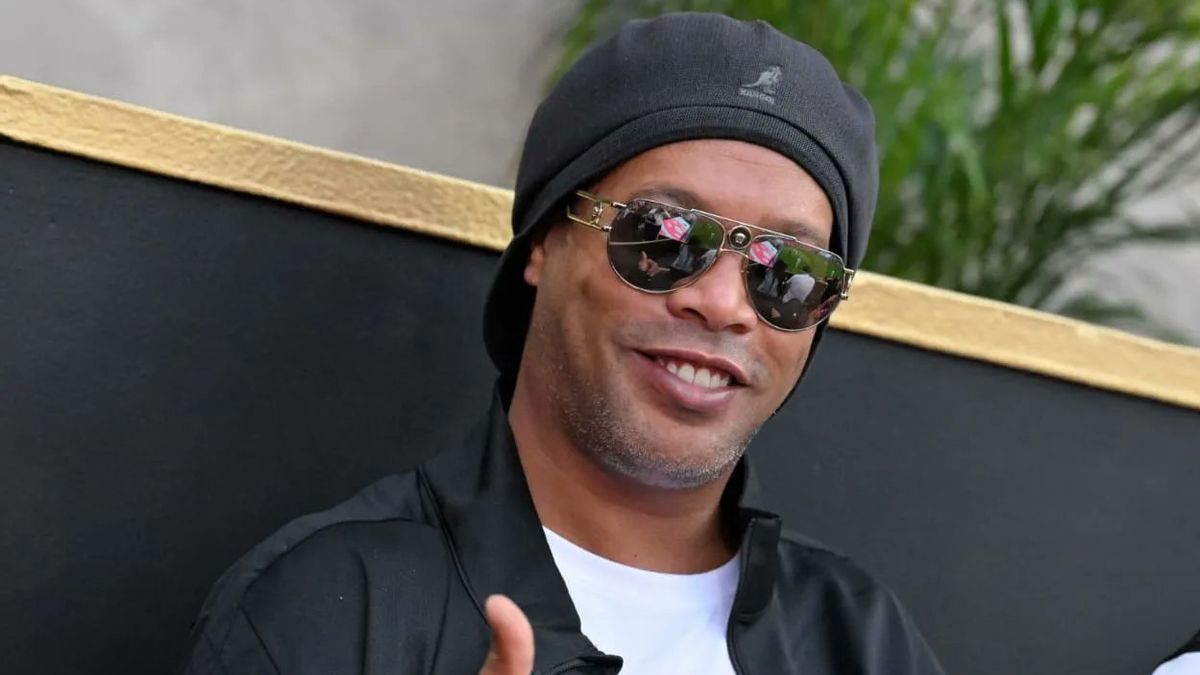 Ronaldinho. Ronaldinho.