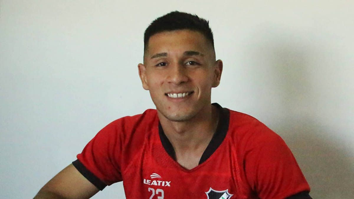 El defensor Nicolás Agorreca es uno de los refuerzos del Deportivo Maipú.