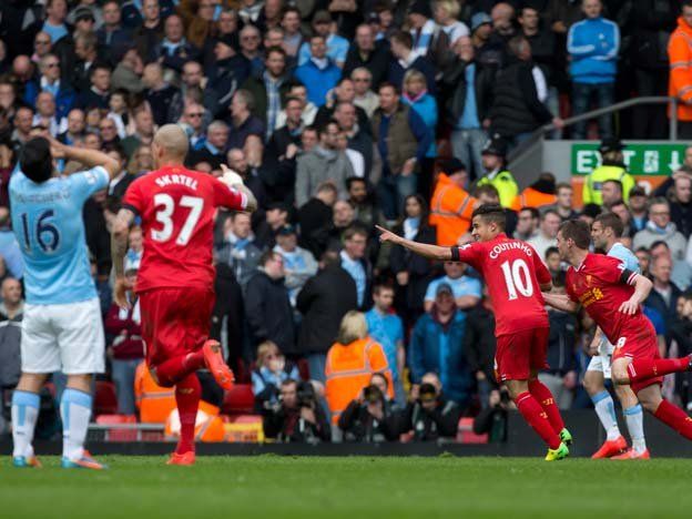 El Liverpool venció al City y acaricia el título tras 24 años