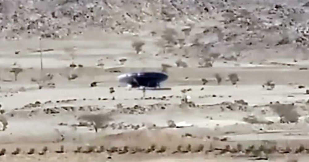 No se sabe si es real, pero seguro es viral: video de ET y OVNI en Arabia Saudita