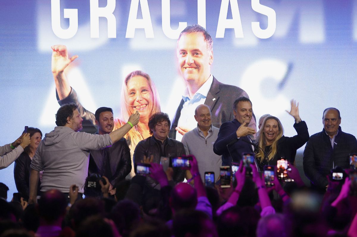 Los libertarios celebraron el triunfo en las elecciones porteñas en el búnker que habían preparado ubicado en el hotel Libertador. Los libertarios celebraron el triunfo en las elecciones porteñas en el búnker que habían preparado ubicado en el hotel Libertador.