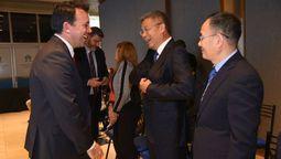 García Zalazar firmará en China un acuerdo para ampliar la enseñanza del chino mandarín en Mendoza. García Zalazar firmará en China un acuerdo para ampliar la enseñanza del chino mandarín en Mendoza.