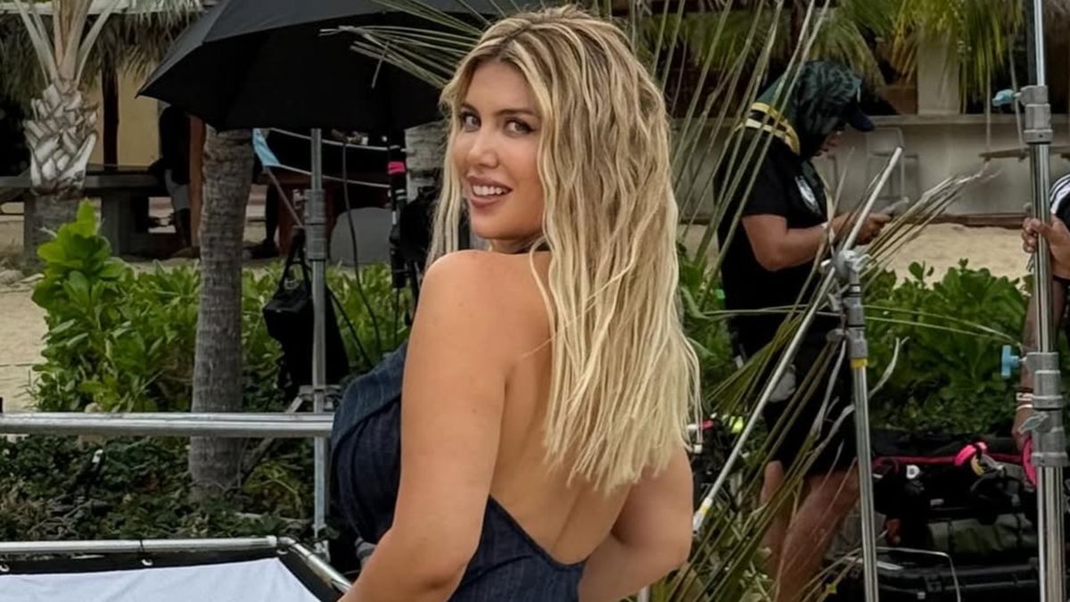 Wanda Nara se sumó a la microbikini de leopardo y paralizó las playas de México