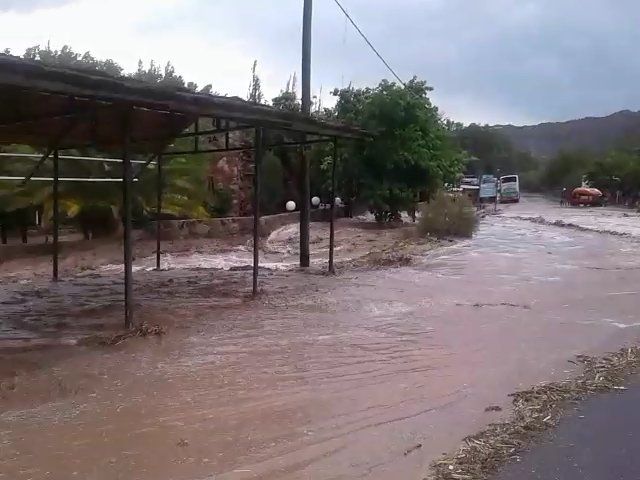 La tormenta con fuertes lluvias que se registró en noviembre pasado en Valle Grande dejó varias zonas anegadas. La tormenta con fuertes lluvias que se registró en noviembre pasado en Valle Grande dejó varias zonas anegadas.