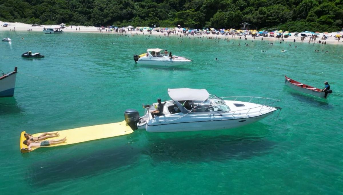 Este destino tiene aguas turquesas o verde esmeralda, depende la luz del día. Este destino tiene aguas turquesas o verde esmeralda, depende la luz del día. 