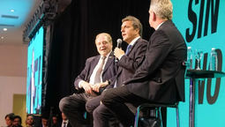 Sergio Massa junto a Carlos Heller y Agustín Rossi en el encuentro.&nbsp;