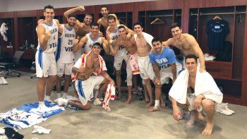 Argentina derrotó a Venezuela y clasificó a cuartos de final