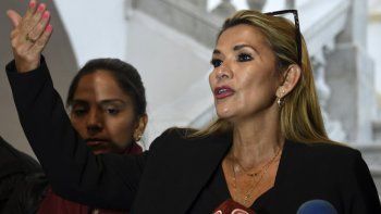 Quién es Jeanine Áñez, la senadora opositora que tomó  el mando en Bolivia