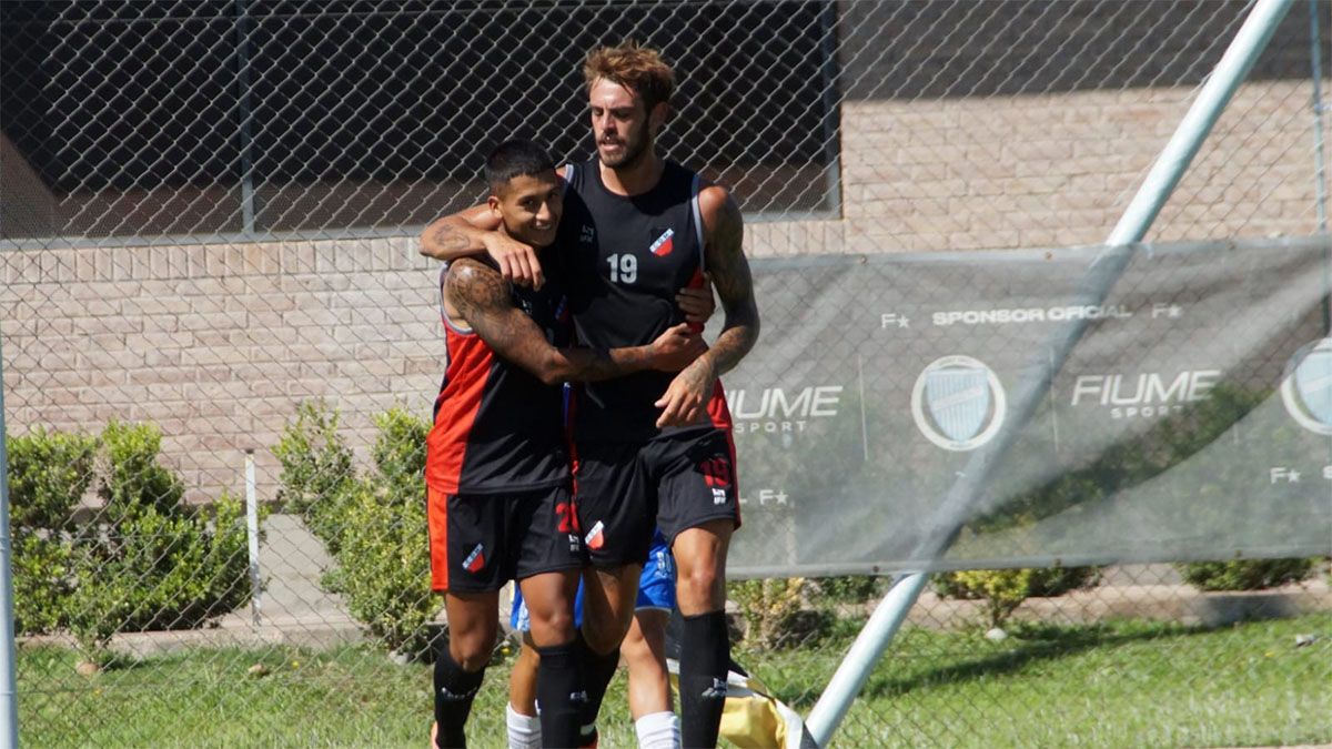 Los supuestos suplentes de Deportivo Maipú vencieron a Godoy Cruz. Los supuestos suplentes de Deportivo Maipú vencieron a Godoy Cruz.