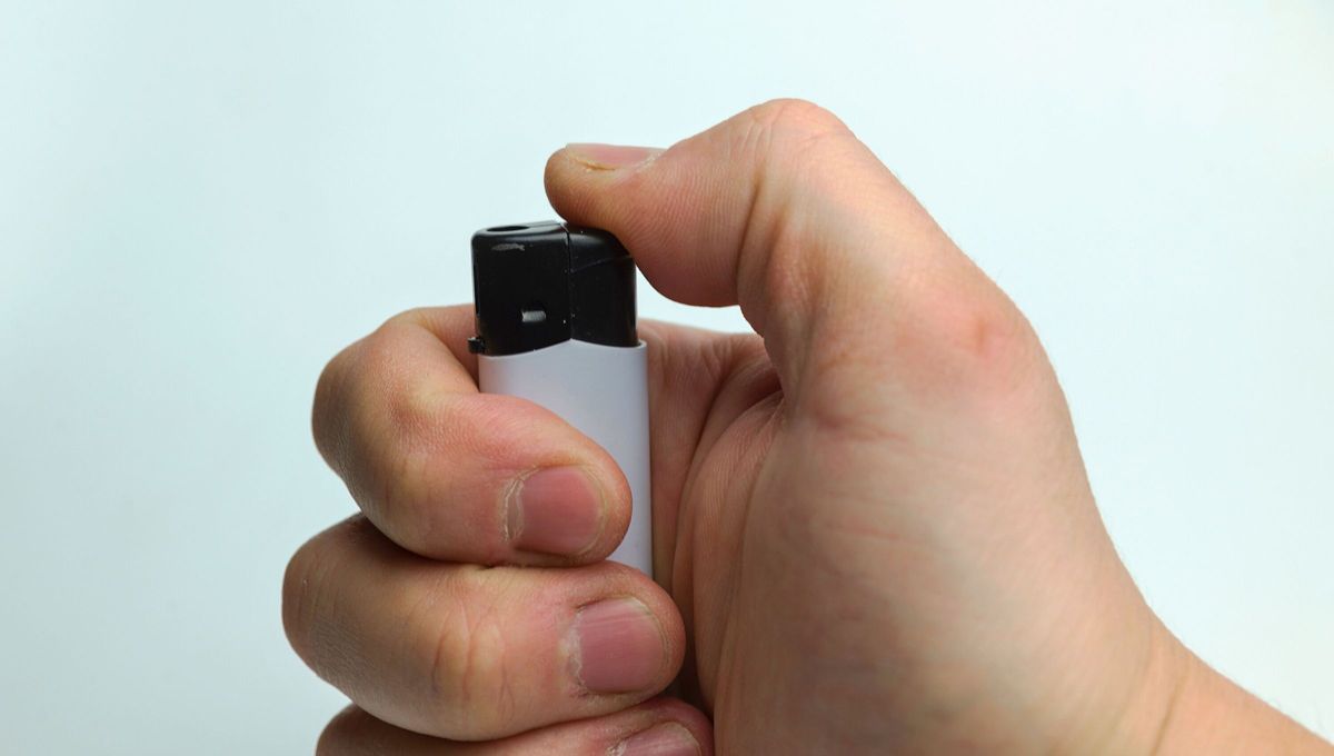 En casi todas las casas hay encendedores por doquier y de seguro vos guardás algunos. En casi todas las casas hay encendedores por doquier y de seguro vos guardás algunos.