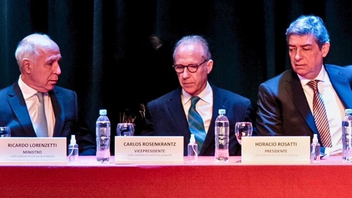 Los jueces de la Corte que avalaron la extradición de Fred Machado: Lorenzetti, Rosenkrantz y Rosatti. Los jueces de la Corte que avalaron la extradición de Fred Machado: Lorenzetti, Rosenkrantz y Rosatti.