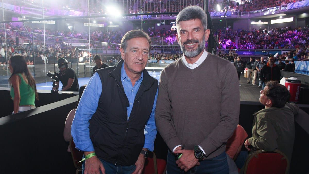 El gobernador Rodolfo Suarez y Ulpiano Suarez, intendente de la capital, fanáticos del pádel. El gobernador Rodolfo Suarez y Ulpiano Suarez, intendente de la capital, fanáticos del pádel.