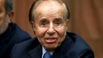 Carlos Menem continúa internado.