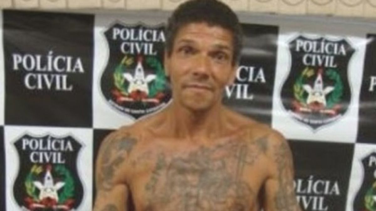 Pedro Rodrigues Filho, conocido como Pedrinho Matador, asesinó a más de 70 criminales, narcos, pedófilos y violadores en Brasil, siguió matando en prisión y cumplió una condena de 42 años de prisión