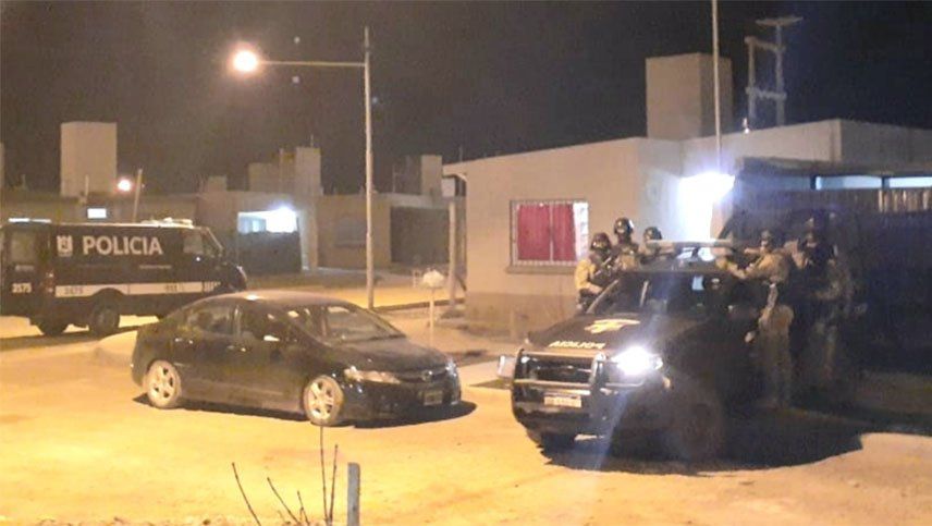 Capturaron a tres hombres y desbarataron un quiosco de drogas