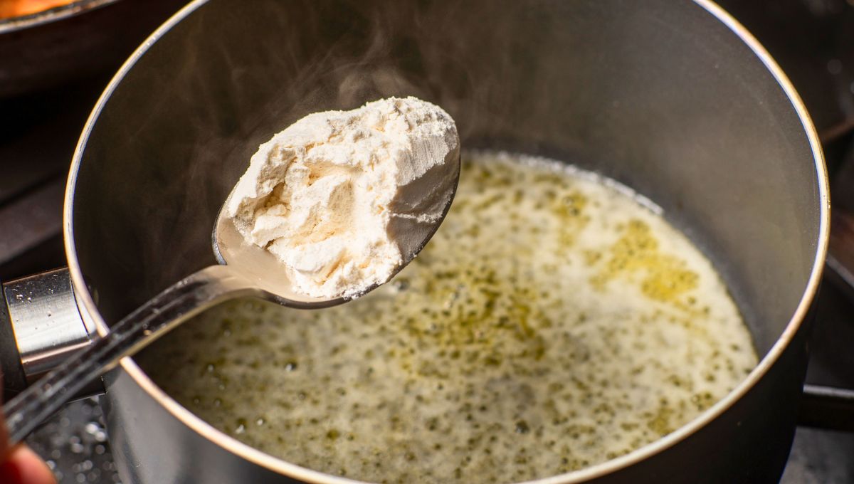 Truco de cocina: por qué hay que poner harina en el aceite de las papas fritas