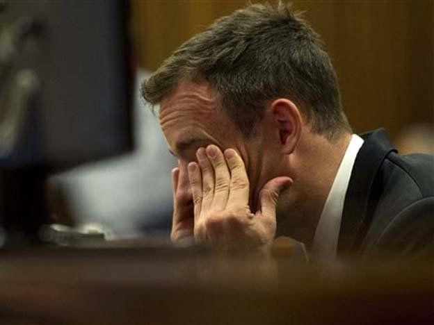 Pistorius lloró y le pidió perdón la familia de Reeva Steenkamp
