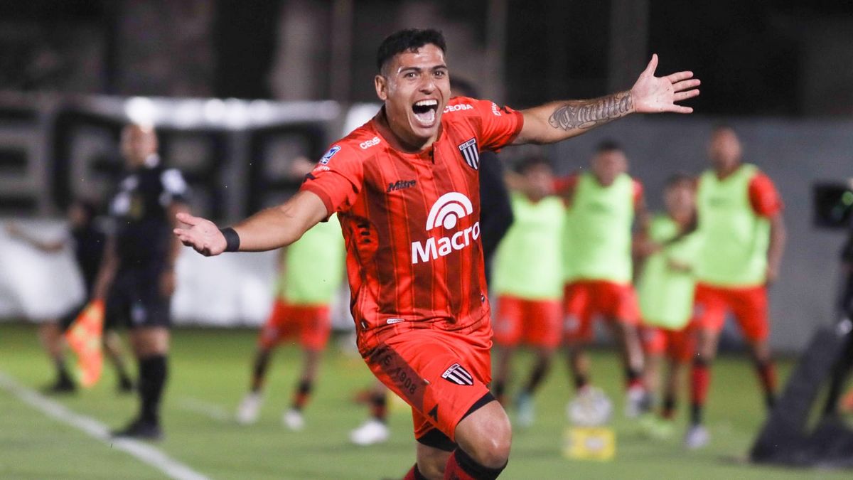 Santiago Rodríguez y su emoción por el tremendo golazo que marcó para Gimnasia y Esgrima