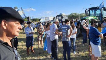 El Campo levantó el paro en medio de cruces con Basterra