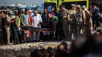 Naufragio de barco en Mediterráneo: recuperaron 115 cadáveres