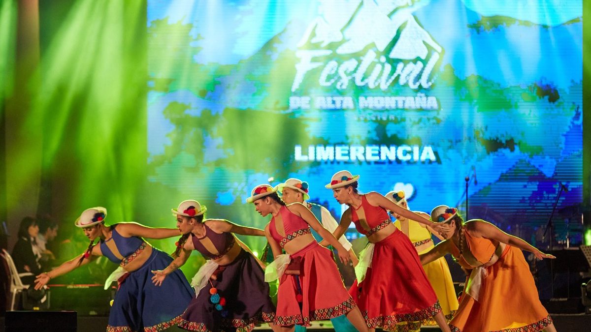 Los Nocheros cerraron el Festival de Alta Montaña