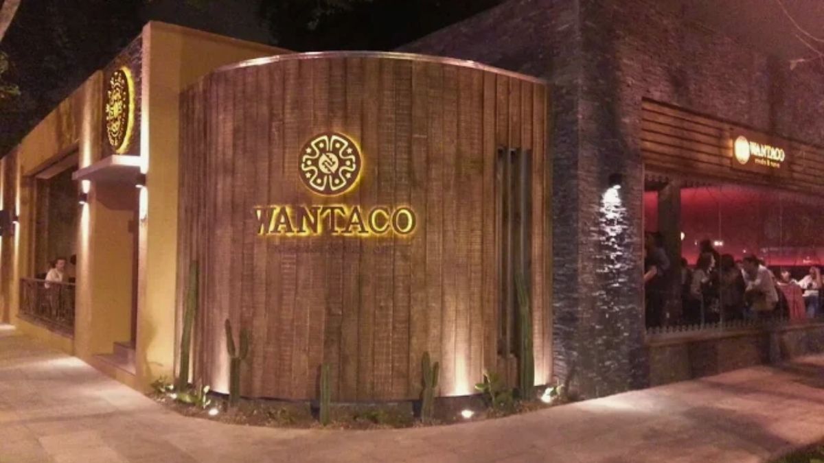 La fachada del bodegón mexicano de Buenos Aires. La fachada del bodegón mexicano de Buenos Aires.