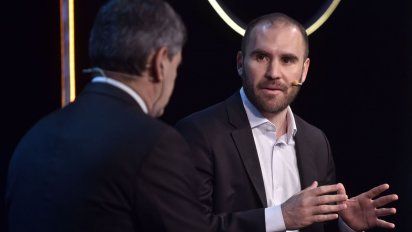 Martín Guzmán en el Coloquio de IDEA.