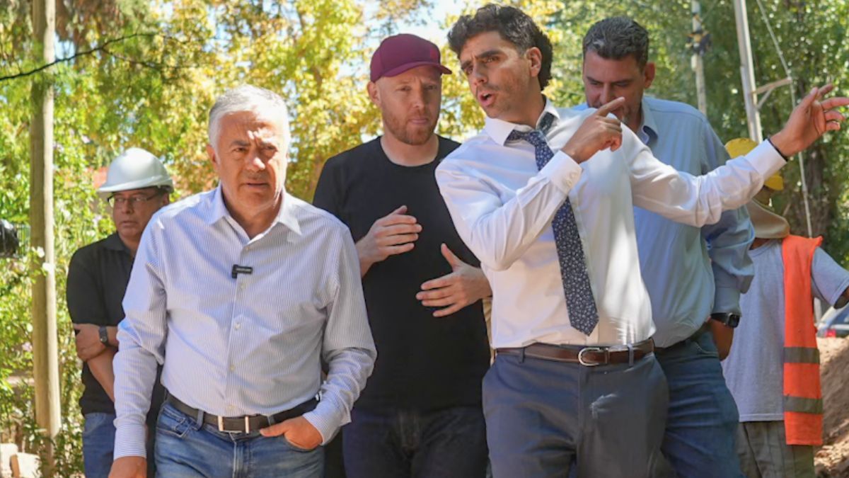 El Gobierno impulsa la autonomía municipal para frenar impuestos disfrazados de tasas