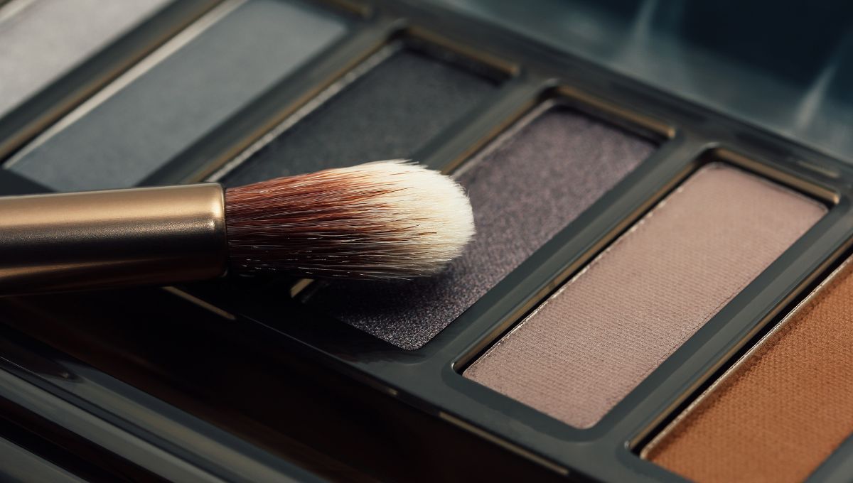 Sombra de ojos. Sombra de ojos. 