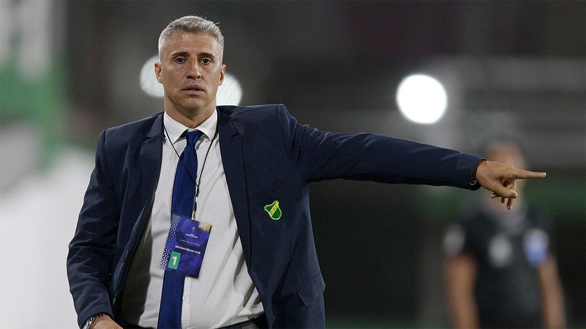 Se suspendió el partido Coquimbo-Defensa por tres casos de Covid en equipo argentino.