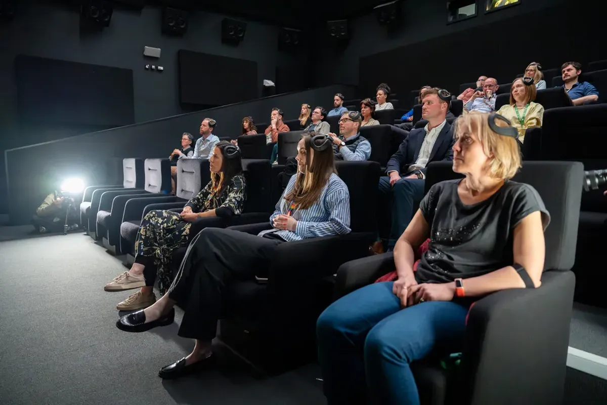 Este cine inteligente mide las reacciones físicas a lo que se ve en pantalla.