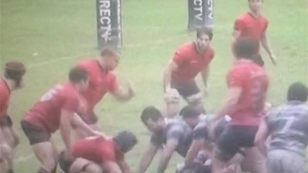 Salvaje patada en un partido de la URBA