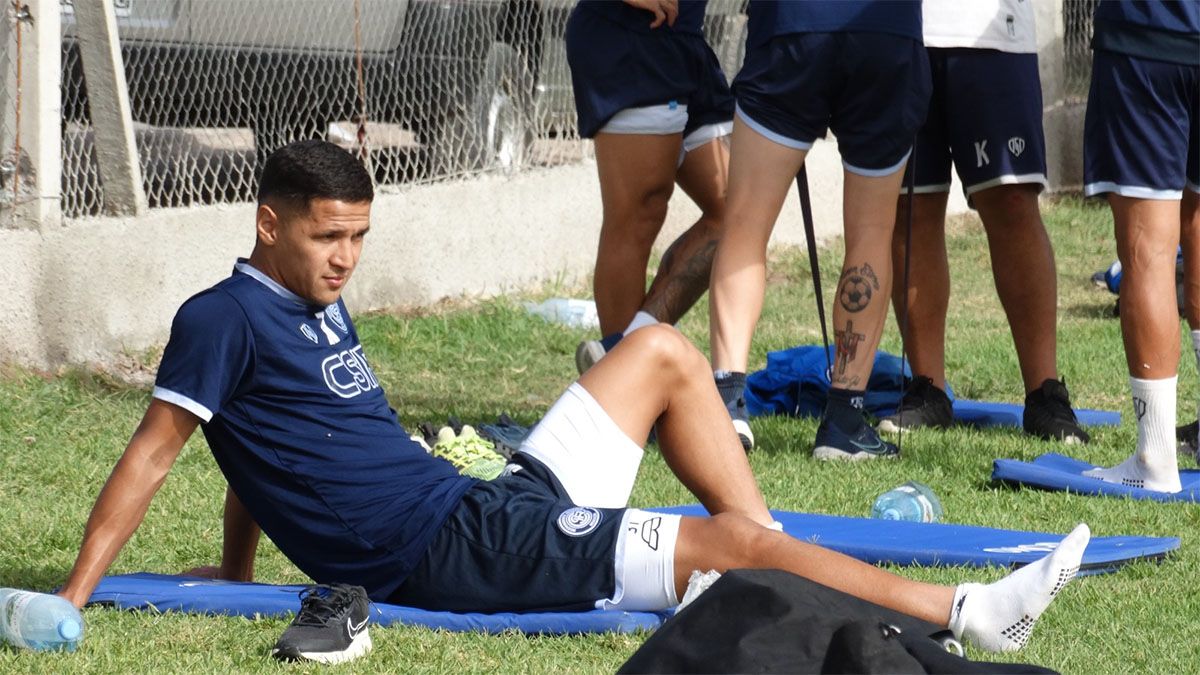 Alex Arce es la carta goleadora de Independiente Rivadavia.