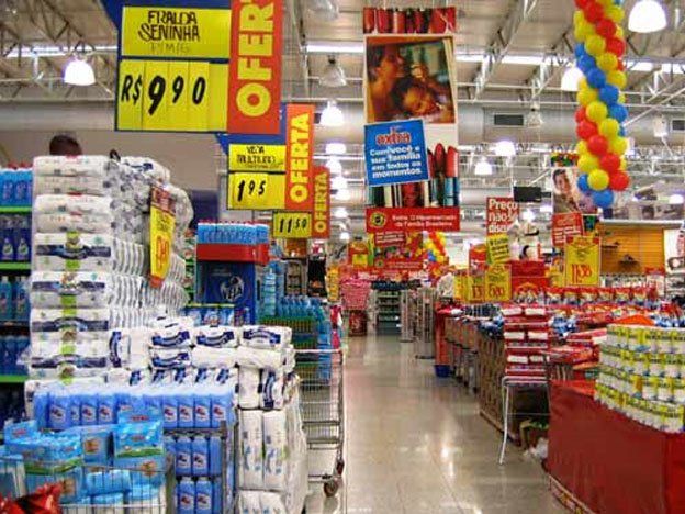 Las ventas en supermercados subieron 16,4% en abril, informó el INDEC