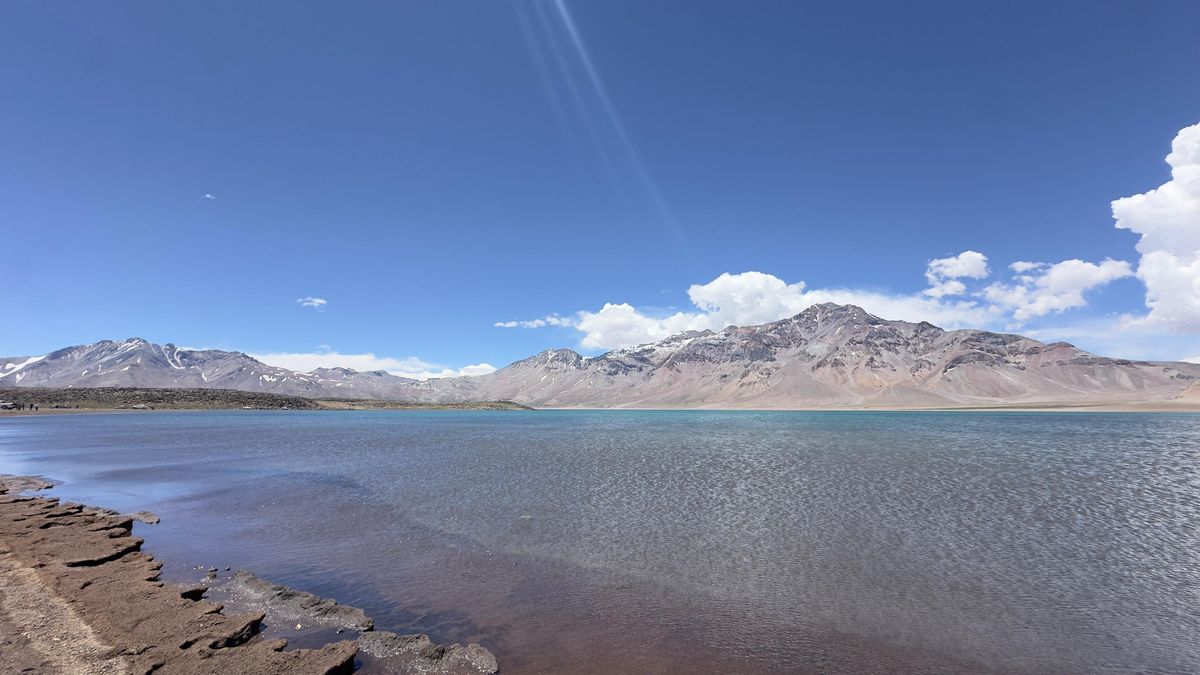 Otra postal de la Laguna del Diamante. Otra postal de la Laguna del Diamante.