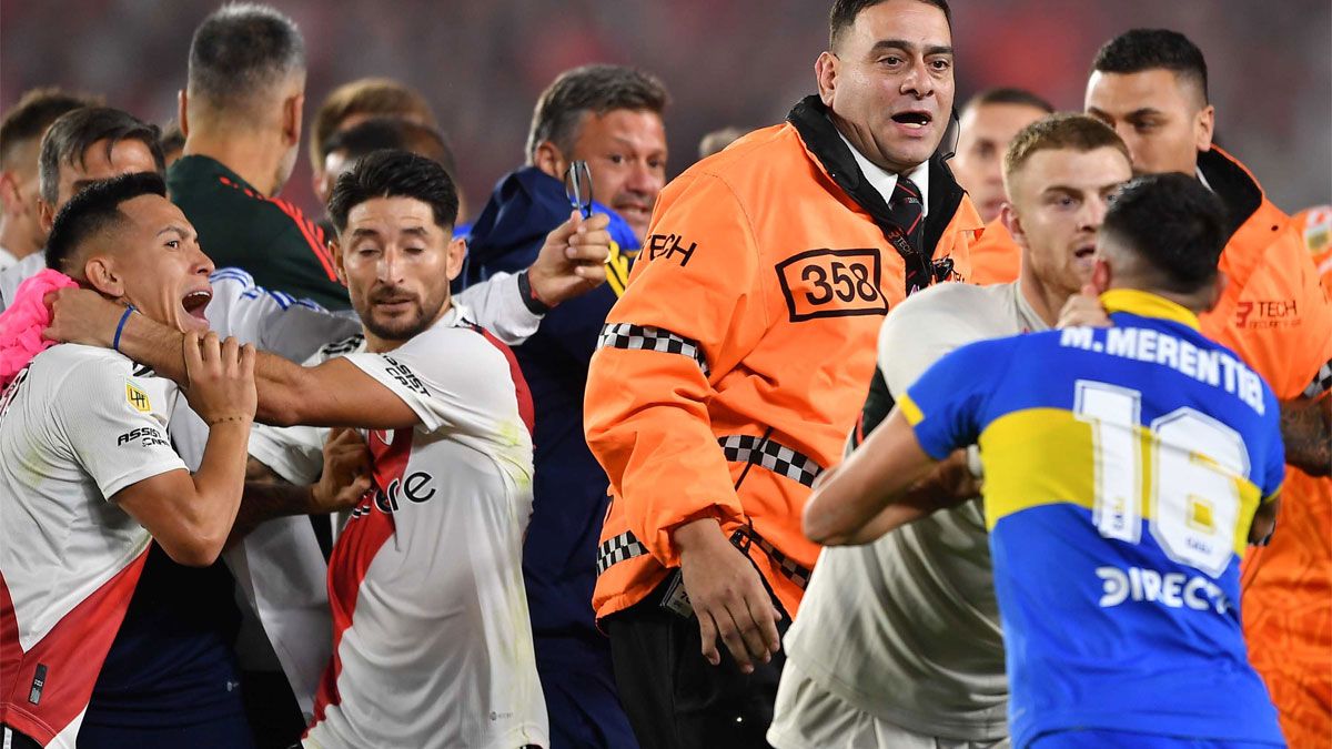 En un final escandaloso, River le ganó a Boca el Superclásico, con un polémico gol de penal
