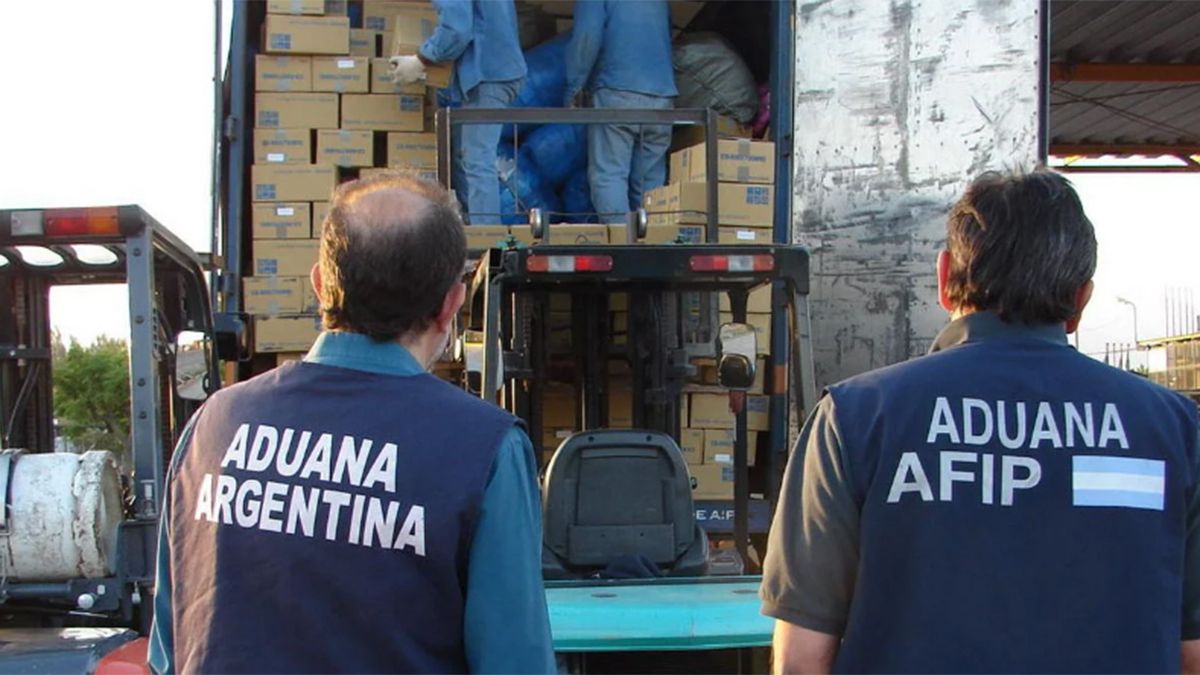 El 1 de junio se celebra el Día de la Aduana y del Trabajador Aduanero.
