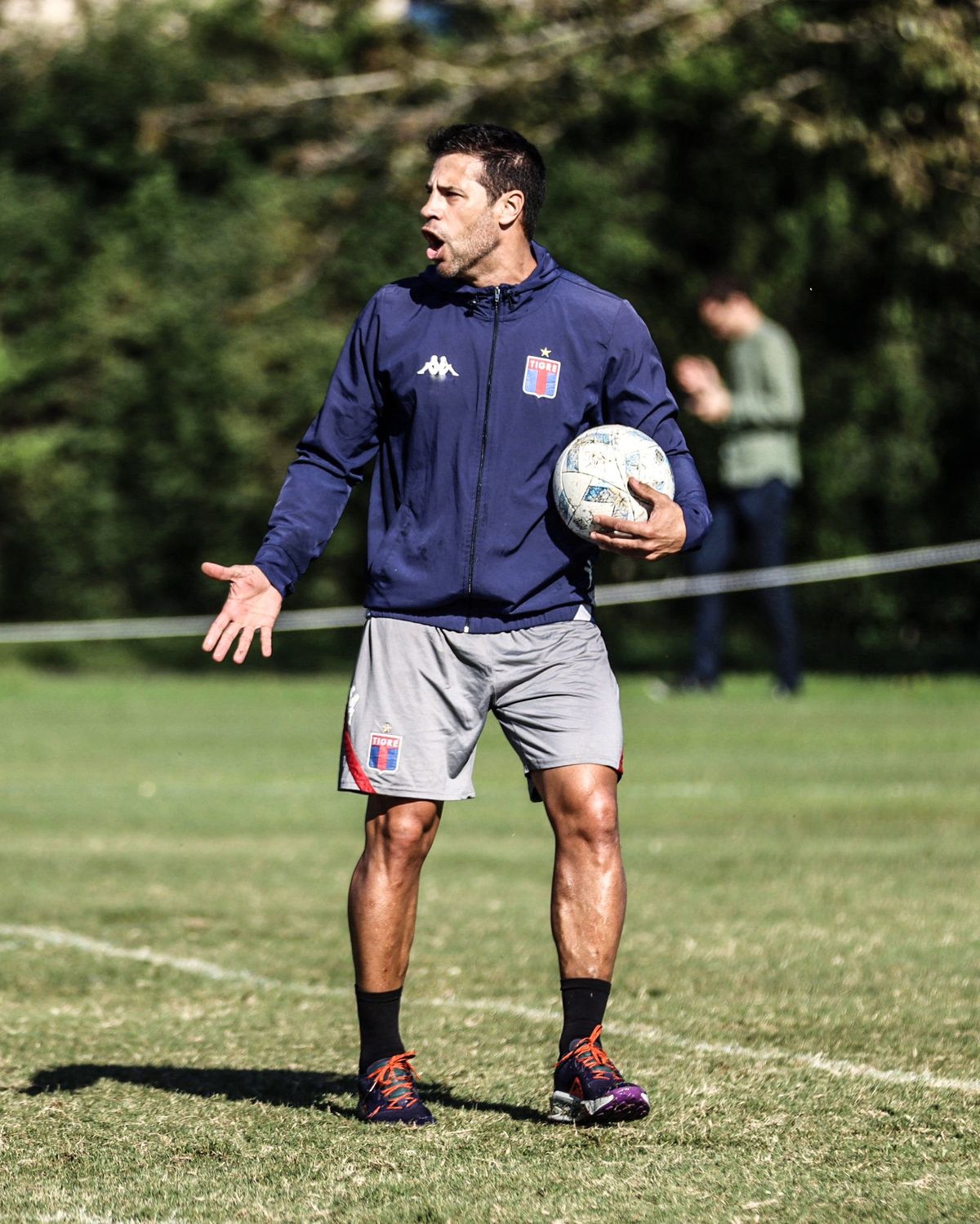 Sebastián Domínguez asumió tras la salida de Pipo Gorosito. Sebastián Domínguez asumió tras la salida de Pipo Gorosito.