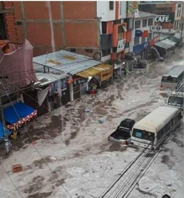 Cuatro muertos en Bolivia por terribles inundaciones 