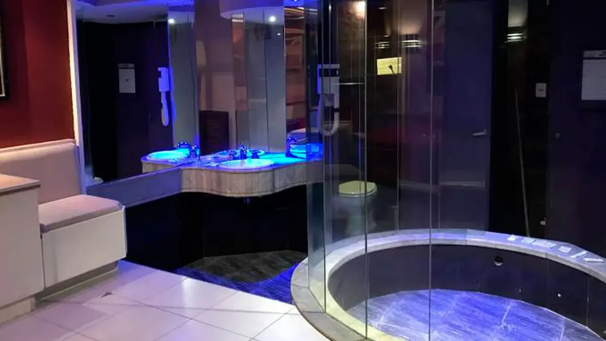 Aterrador. Un taxista salte&ntilde;o fue a un hotel alojamiento con una mujer que luego desapareci&oacute; misteriosamente.&nbsp;