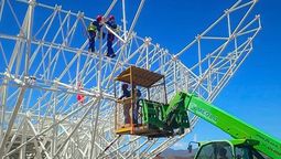 Estaba previsto que el radiotelescopio gigante en San Juan comenzará a funcionar el año que viene, explicaron desde la UNSJ. Estaba previsto que el radiotelescopio gigante en San Juan comenzará a funcionar el año que viene, explicaron desde la UNSJ.