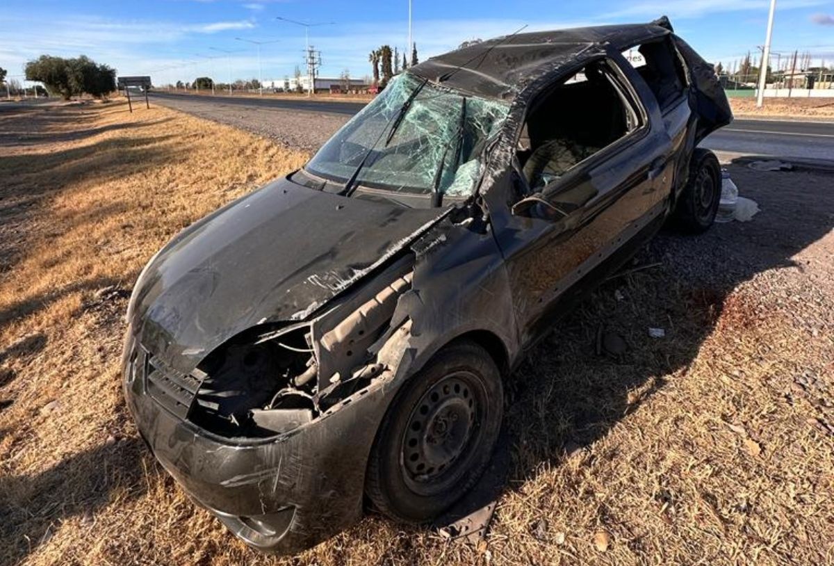 Así quedó el auto en el que circulaba Claudio Aníbal Fabián Prudencio.