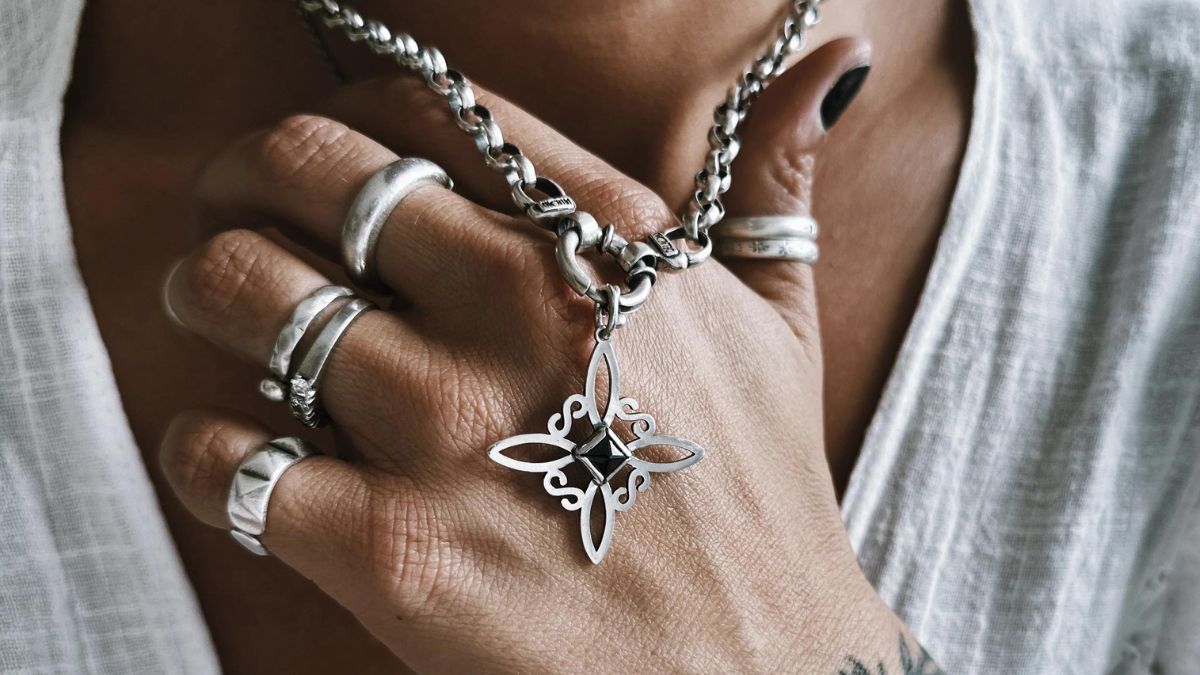 Aprende a hacer el ritual del nudo de bruja y atraer dinero a fin de mes