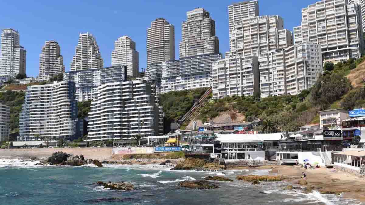 Verano 2021: Chile exigirá un PCR negativo a turistas para poder entrar al país