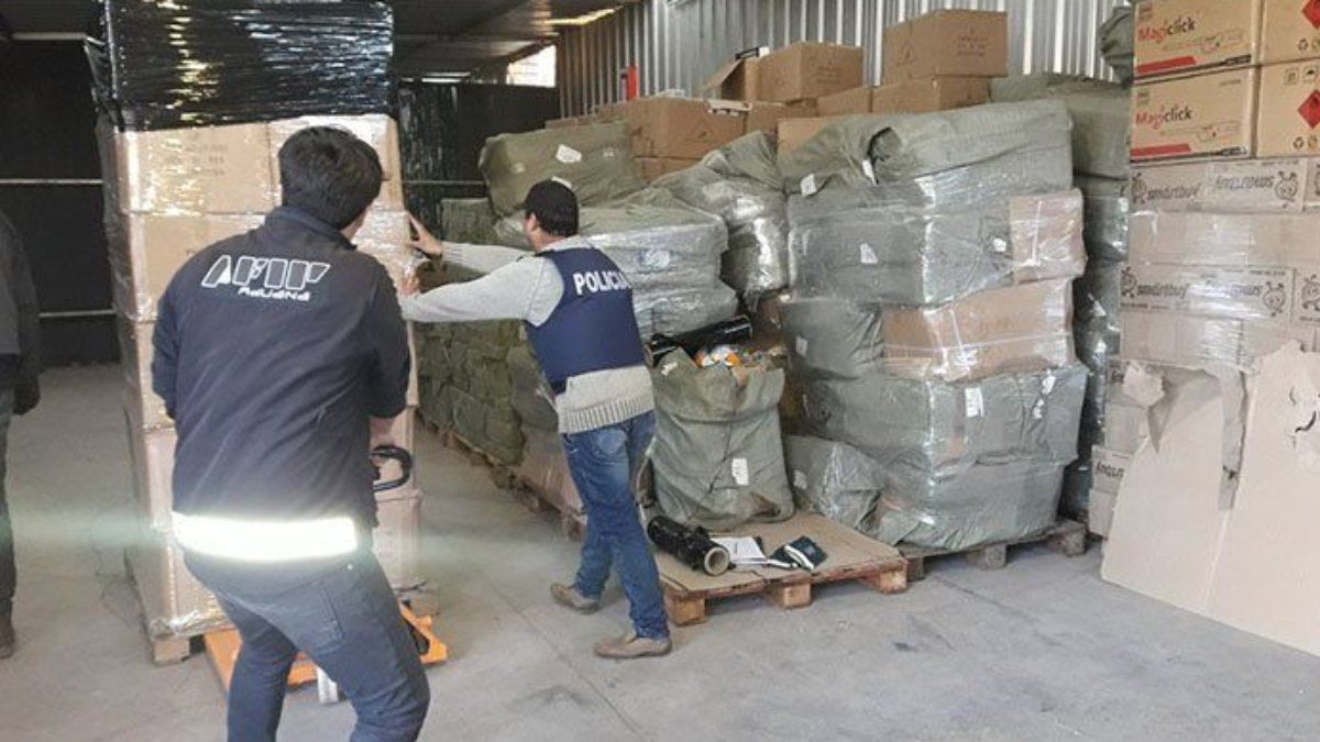 Uno de los tantos secuestros de mercadería que se realizó en la causa de contrabando.
